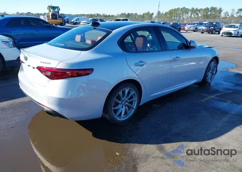 2023 Alfa Romeo Giulia Sprint Rwd z USA, uszkodzony, nr VIN ZARFAMAN5P7671308